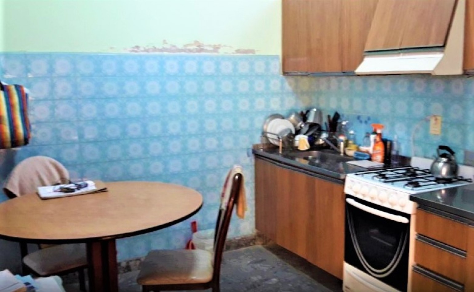 CASA CON LOCAL/DEPOSITO /( RETASAD0)