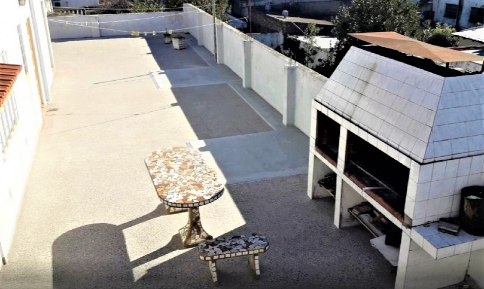 CASA CON LOCAL/DEPOSITO /( RETASAD0)