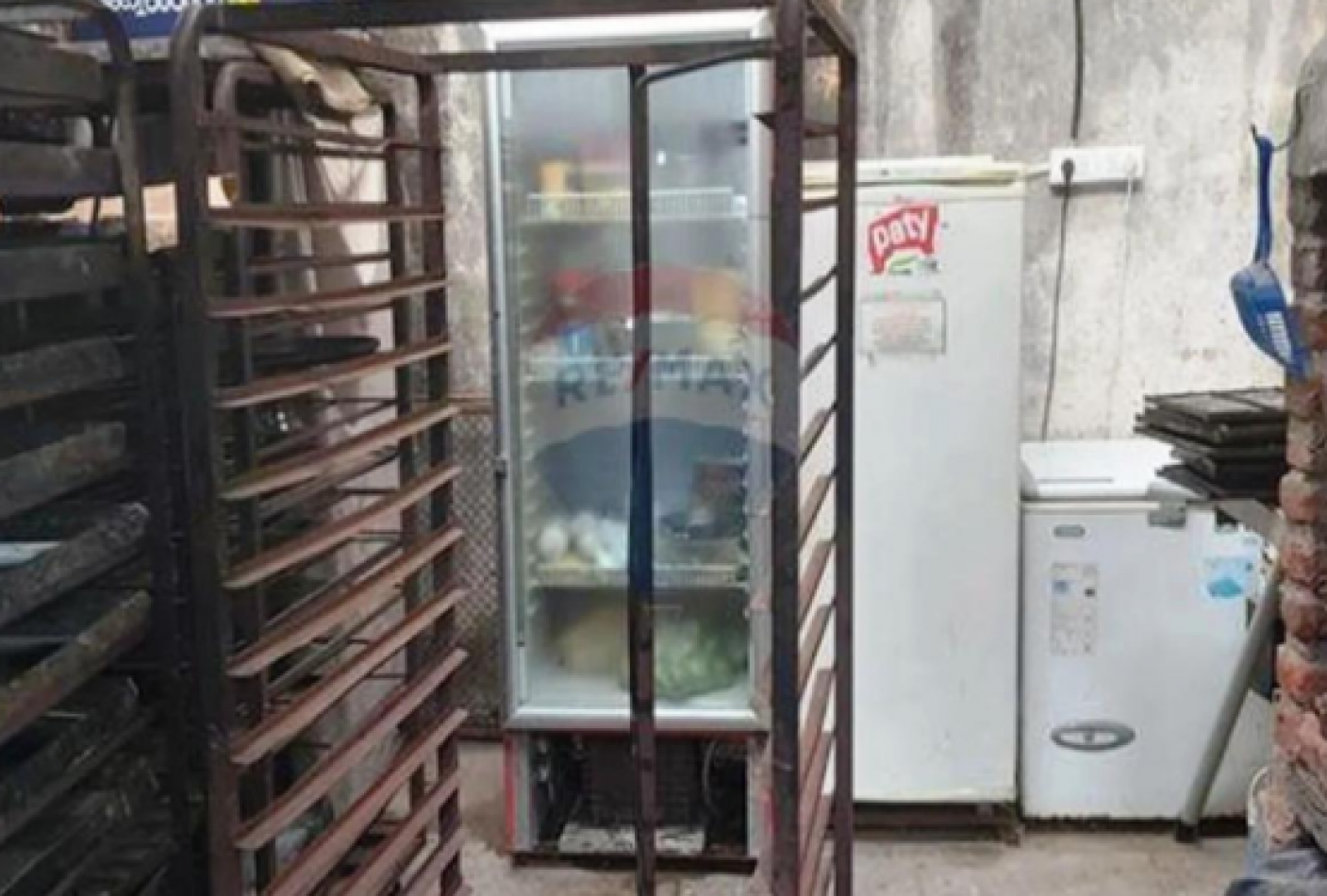 PANADERIA FUNCIONANDO CON LOCAL, MAS DOS DEPARTAMENTOS EN PLANTA ALTA DE TRES AMBIENTES, VENTA EN BLOCK EN NECOCHEA
