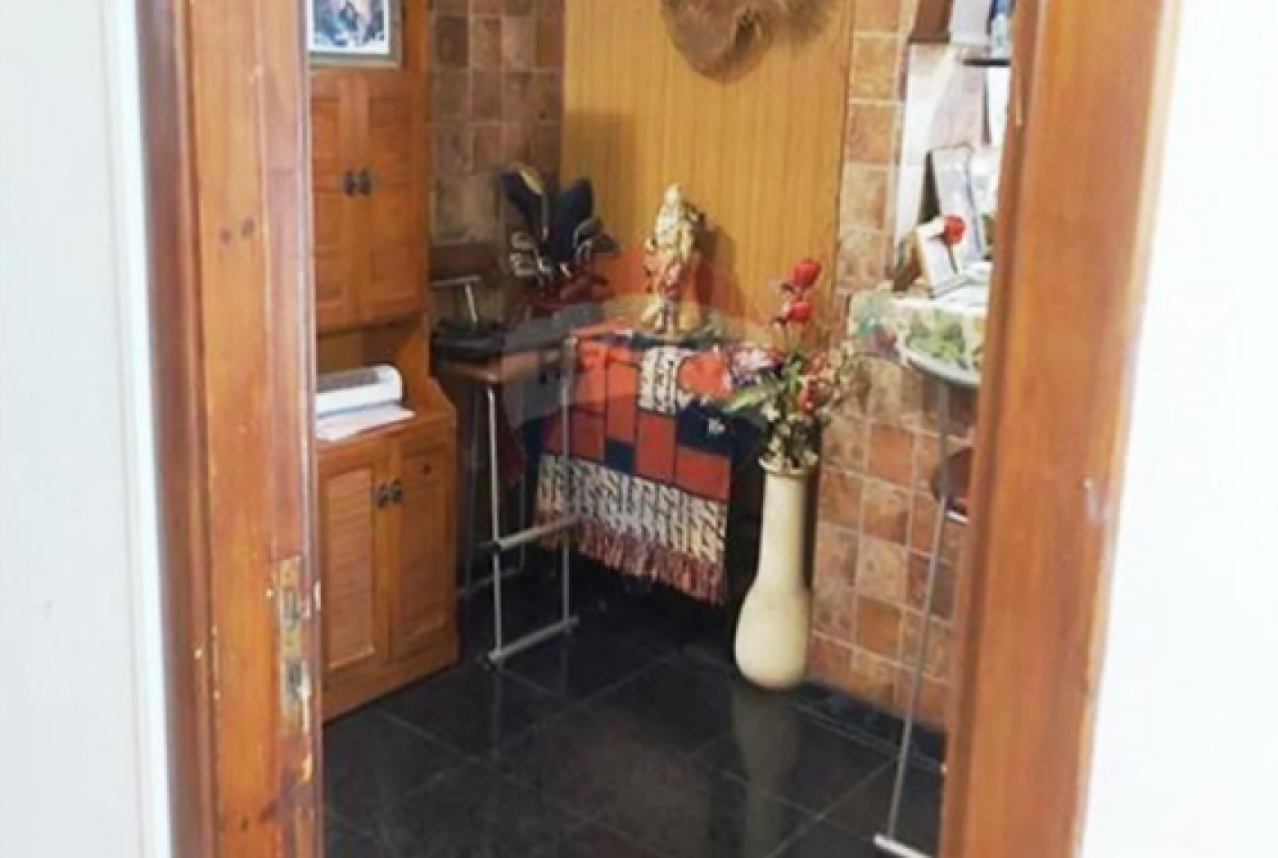 PANADERIA FUNCIONANDO CON LOCAL, MAS DOS DEPARTAMENTOS EN PLANTA ALTA DE TRES AMBIENTES, VENTA EN BLOCK EN NECOCHEA