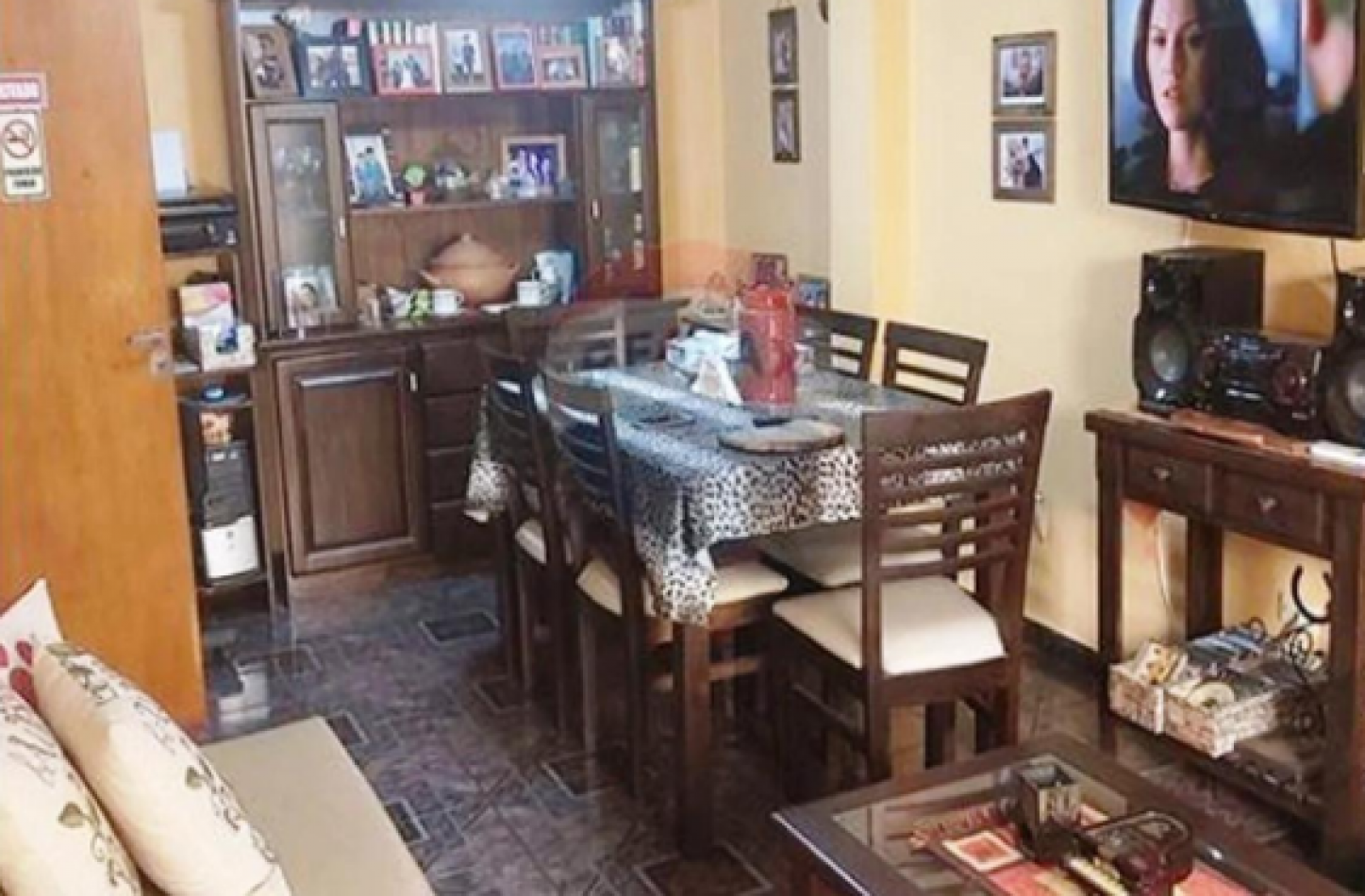 PANADERIA FUNCIONANDO CON LOCAL, MAS DOS DEPARTAMENTOS EN PLANTA ALTA DE TRES AMBIENTES, VENTA EN BLOCK EN NECOCHEA