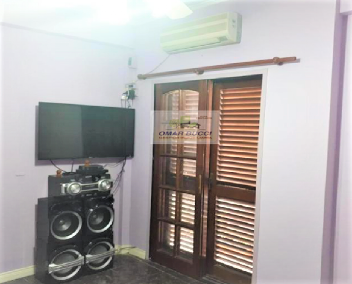 CASA DE 4 AMBIENTES  EN PH AL FRENTE EN SAN JUSTO RETASADA