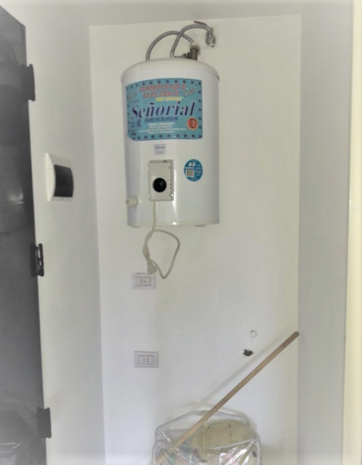 DEPARTAMENTO DE 1 AMBIENTE EN LOMAS DEL MIRADOR EXCELENTE!