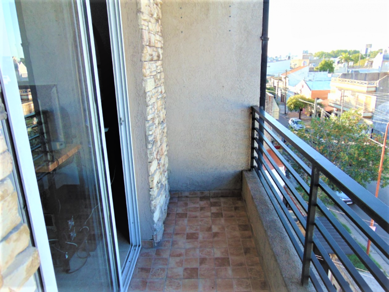 DEPARTAMENTO DE 1 AMBIENTE EN LOMAS DEL MIRADOR EXCELENTE!