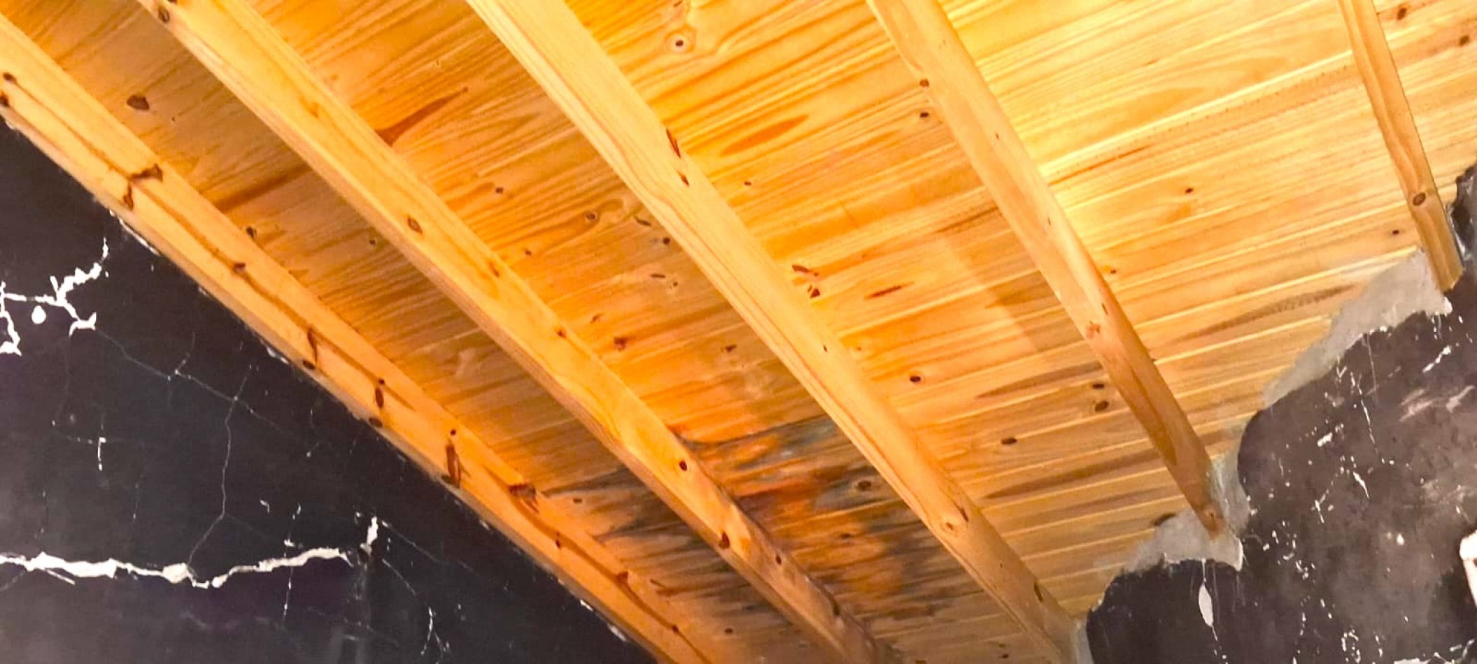 DEPARTAMENTO EN PH EN VILLA LUZURIAGA RESERVADO!!!