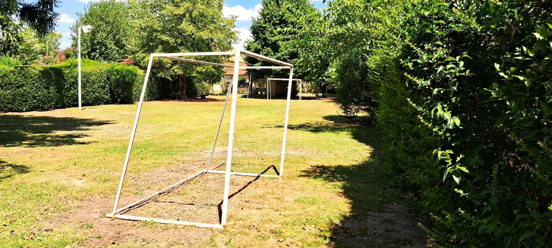 CASAQUINTA EN VENTA 2055M2.- FCO. ALVAREZ, SON TRES LOTES JUNTOS, DOS SON ADYASENTES Y UNO EN MARTILLO CON DOBLE ENTRADA