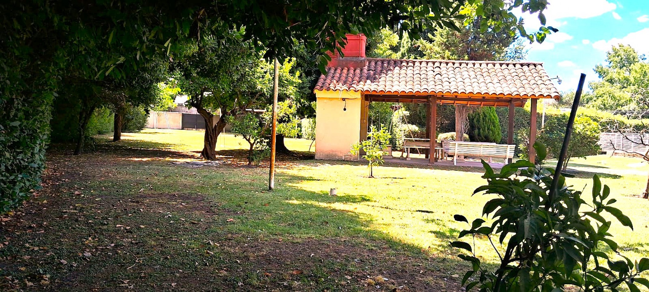 CASAQUINTA EN VENTA 2055M2.- FCO. ALVAREZ, SON TRES LOTES JUNTOS, DOS SON ADYASENTES Y UNO EN MARTILLO CON DOBLE ENTRADA