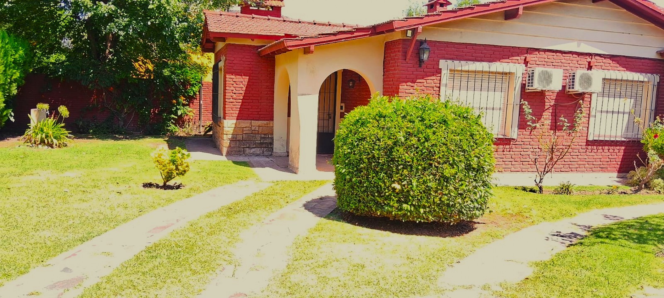 CASAQUINTA EN VENTA 2055M2.- FCO. ALVAREZ, SON TRES LOTES JUNTOS, DOS SON ADYASENTES Y UNO EN MARTILLO CON DOBLE ENTRADA