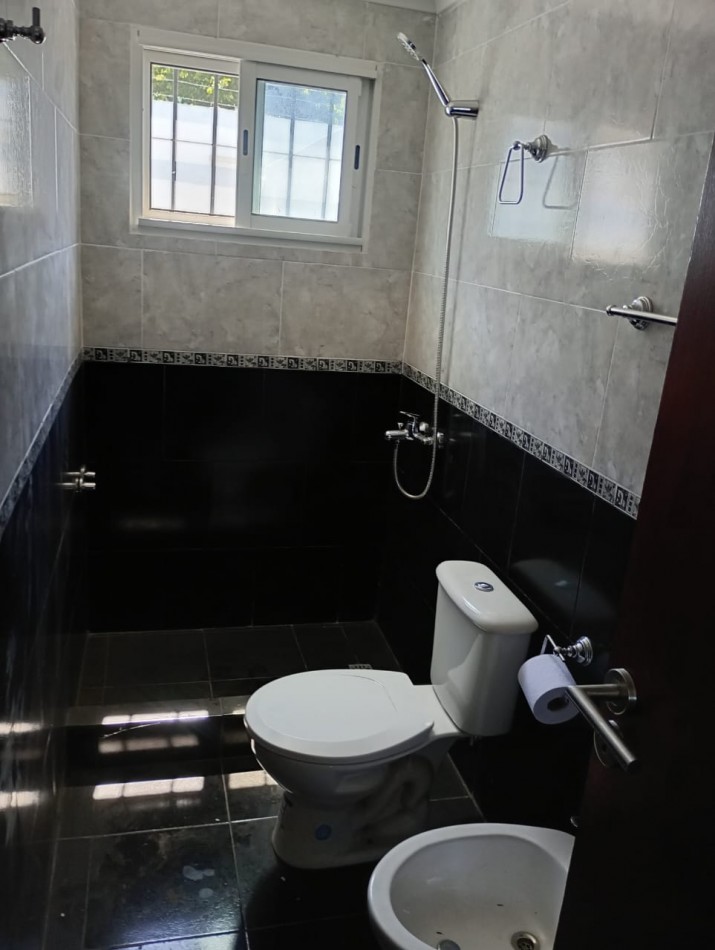 DUPLEX IMPERDIBLE EN MIRAMAR A ESTRENAR