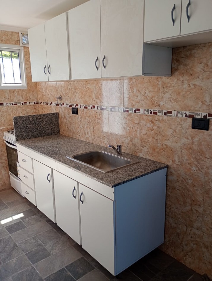 DUPLEX IMPERDIBLE EN MIRAMAR A ESTRENAR
