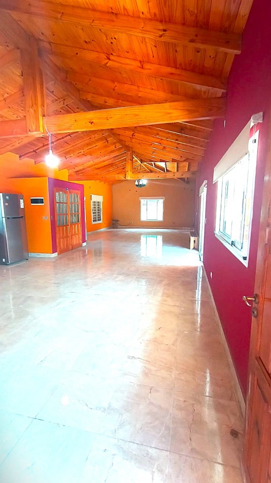 CASA QUINTA 4 AMBIENTES CON PISCINA EN LA REJA APTO CREDITO