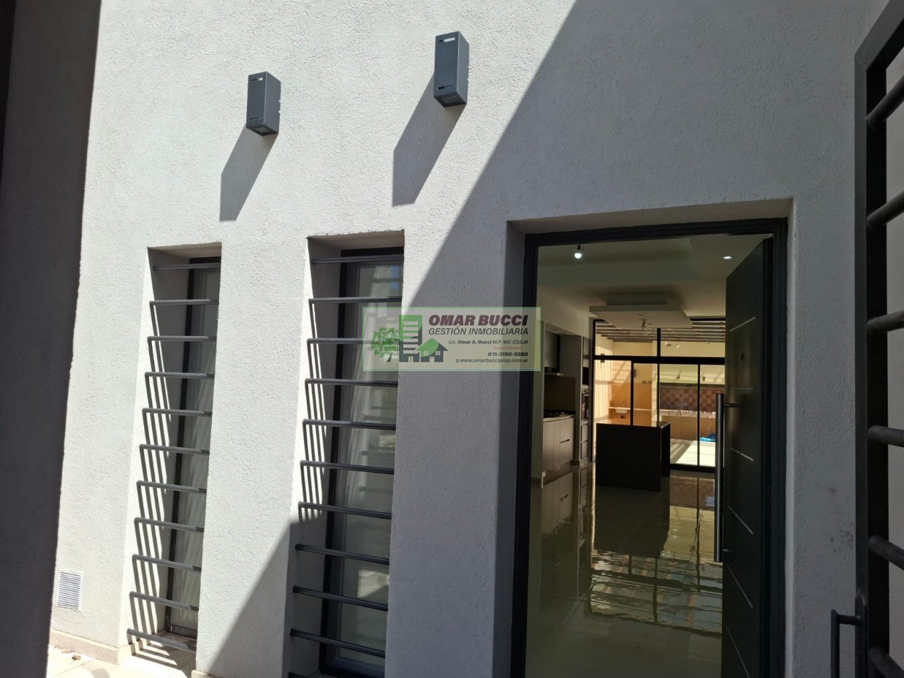 Casa de 4 Ambientes Planta Baja en Moron
