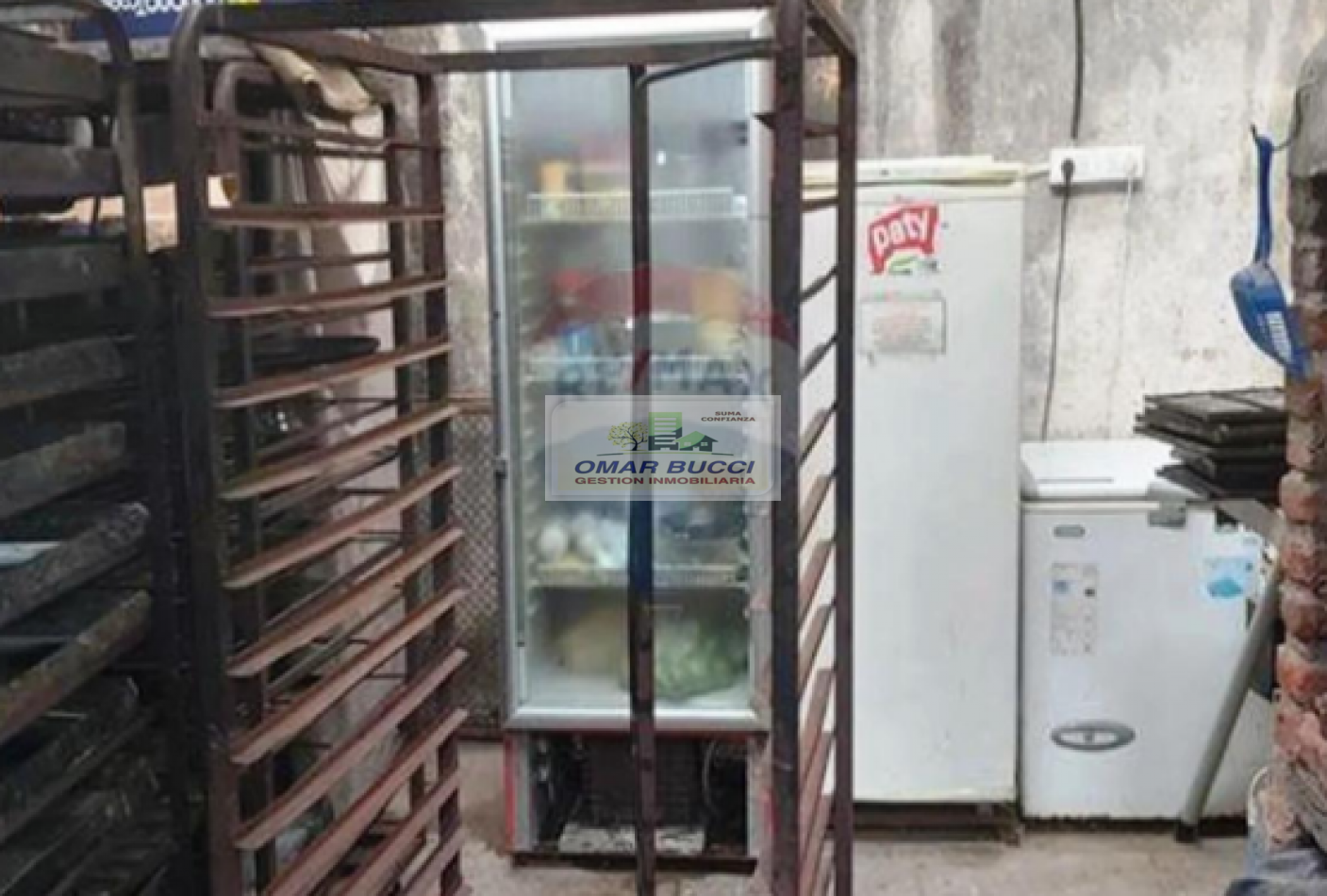 PANADERIA FUNCIONANDO CON LOCAL, MAS DOS DEPARTAMENTOS EN PLANTA ALTA DE TRES AMBIENTES, VENTA EN BLOCK EN NECOCHEA