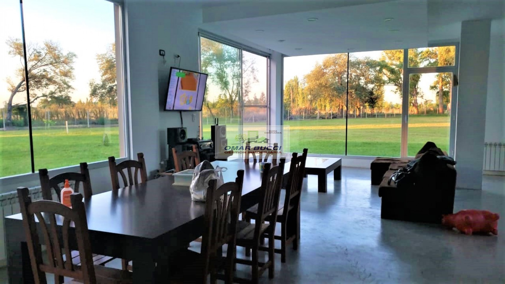 CASA/ CASA QUINTA, EN HARAS SAN PABLO, DE 5 AMBIENTES CON PILETA PERMUTARIA ESCUCHA OFERTA