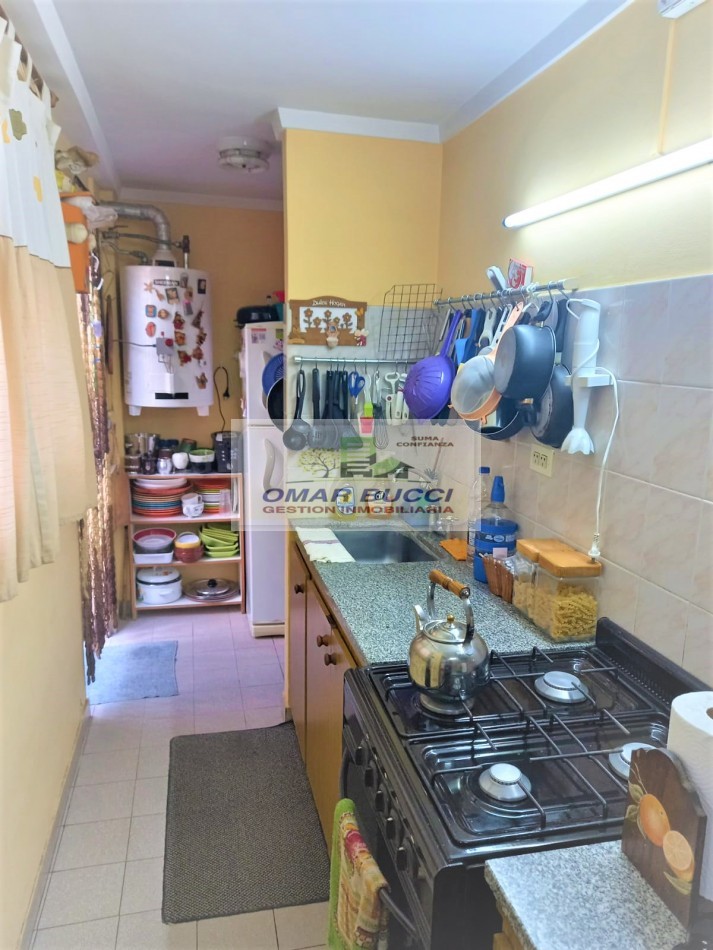 PANADERIA FUNCIONANDO CON LOCAL, MAS DOS DEPARTAMENTOS EN PLANTA ALTA DE TRES AMBIENTES, VENTA EN BLOCK EN NECOCHEA