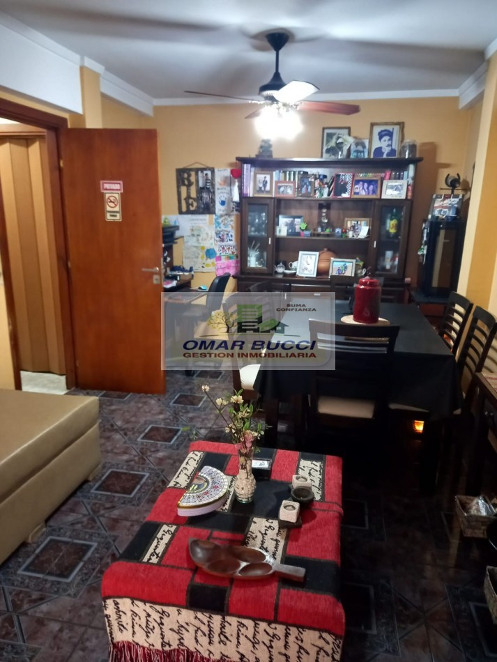 PANADERIA FUNCIONANDO CON LOCAL, MAS DOS DEPARTAMENTOS EN PLANTA ALTA DE TRES AMBIENTES, VENTA EN BLOCK EN NECOCHEA