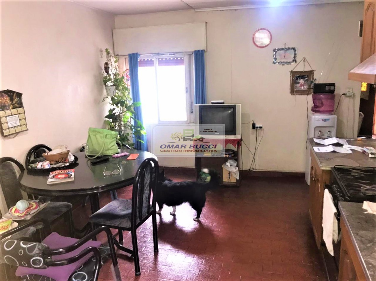 Casa en Venta son dos UFs juntas en Isidro Casanova Retasada