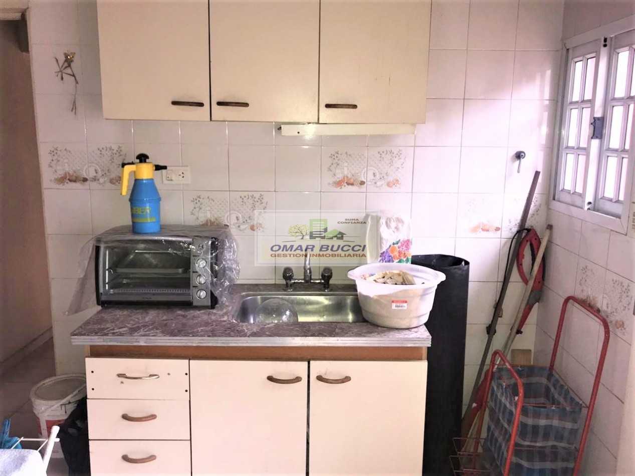 Casa en Venta son dos UFs juntas en Isidro Casanova Retasada
