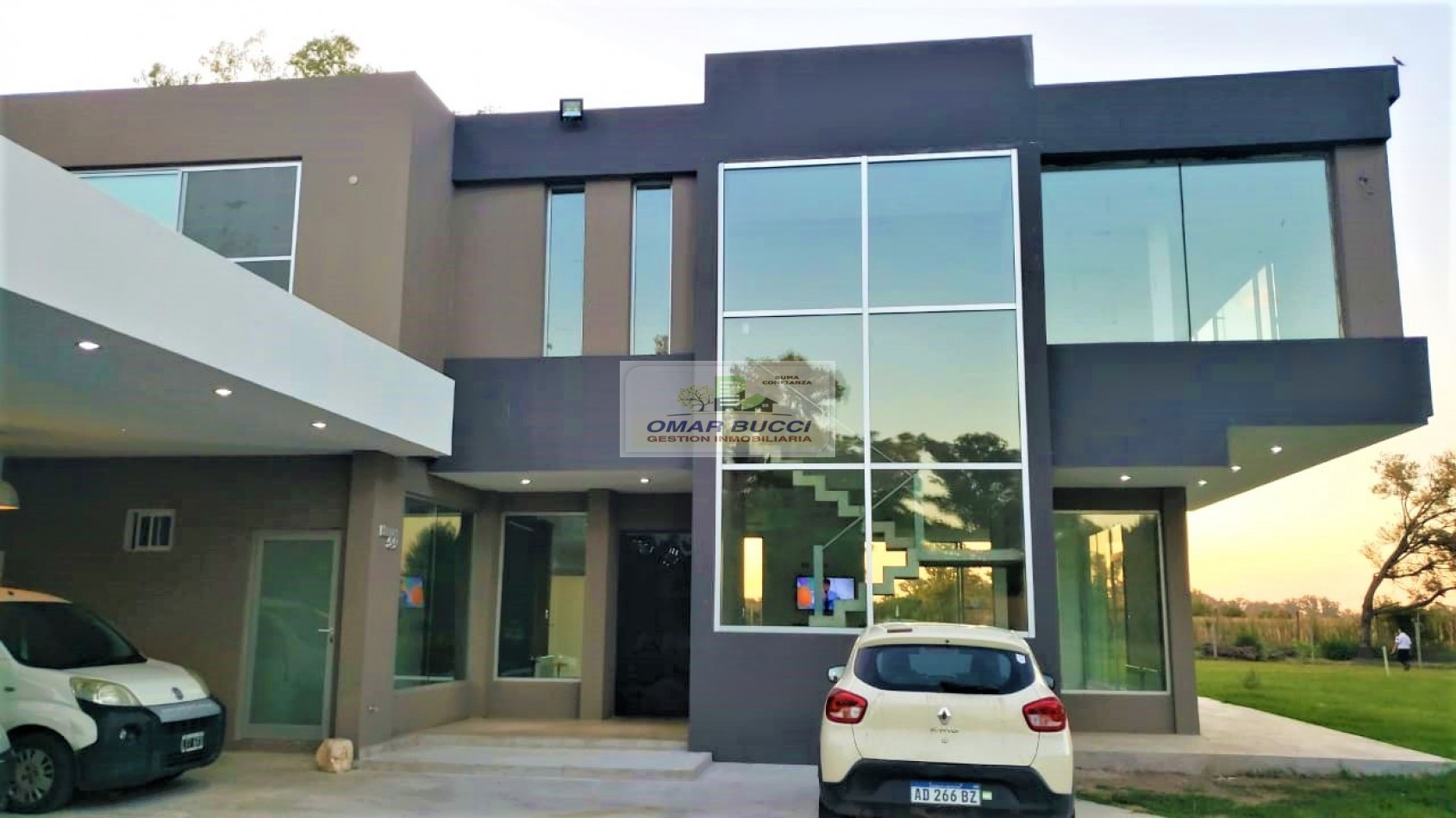 CASA/ CASA QUINTA, EN HARAS SAN PABLO, DE 5 AMBIENTES CON PILETA PERMUTARIA ESCUCHA OFERTA