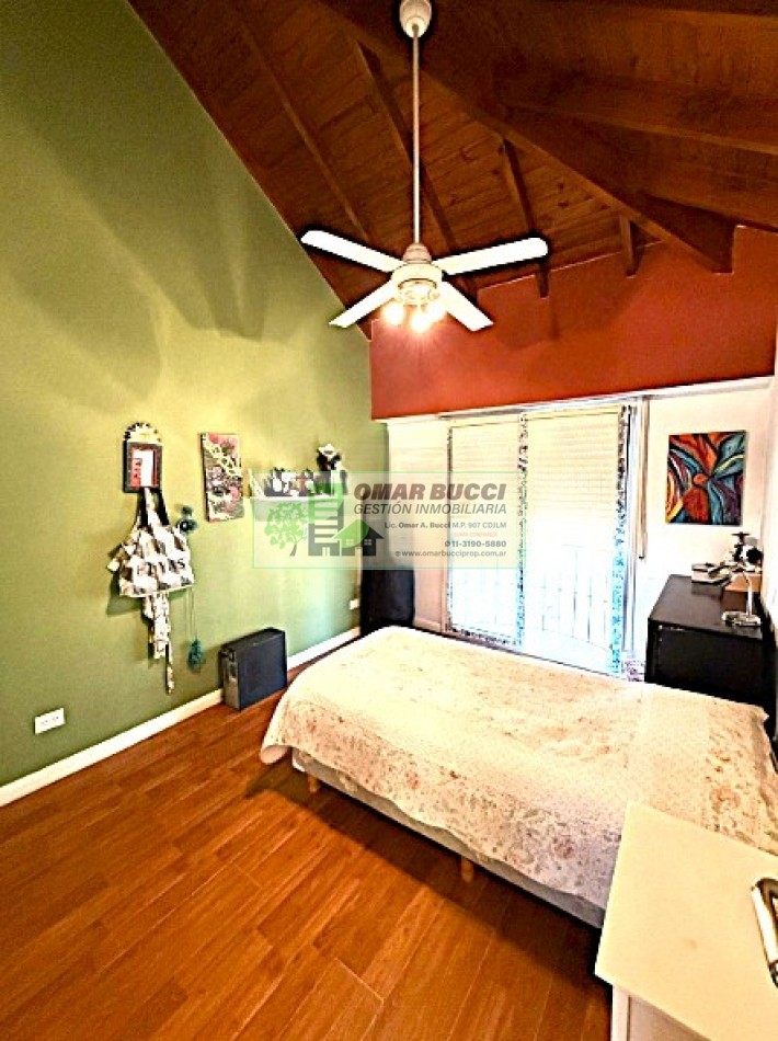 CASA 5 AMBIENTES CON COCHERA EN HAEDO, EXCELENTE ZONA!