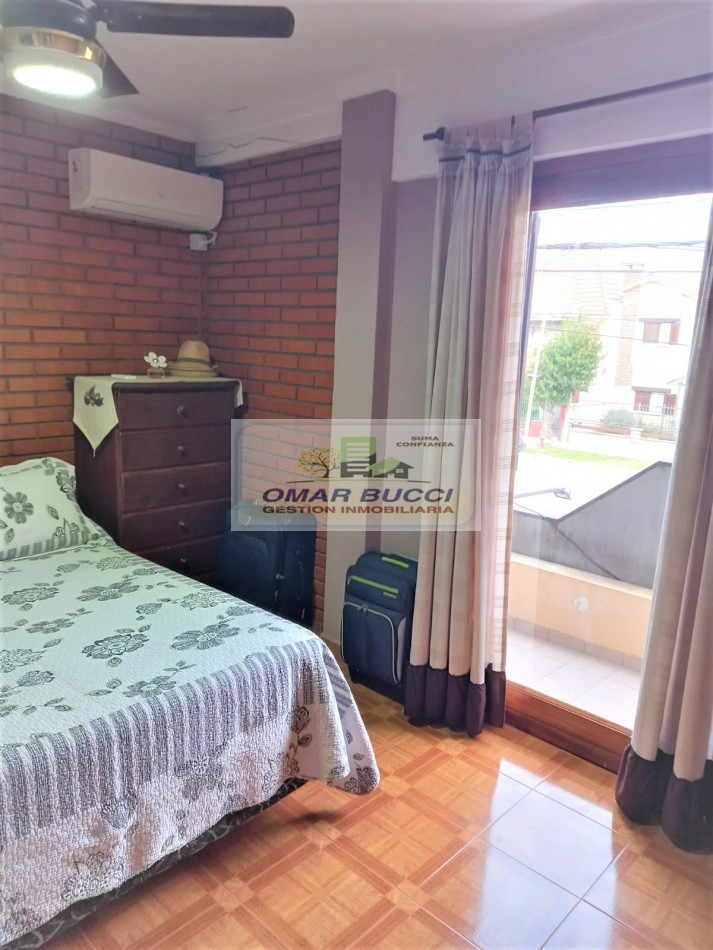 PANADERIA FUNCIONANDO CON LOCAL, MAS DOS DEPARTAMENTOS EN PLANTA ALTA DE TRES AMBIENTES, VENTA EN BLOCK EN NECOCHEA