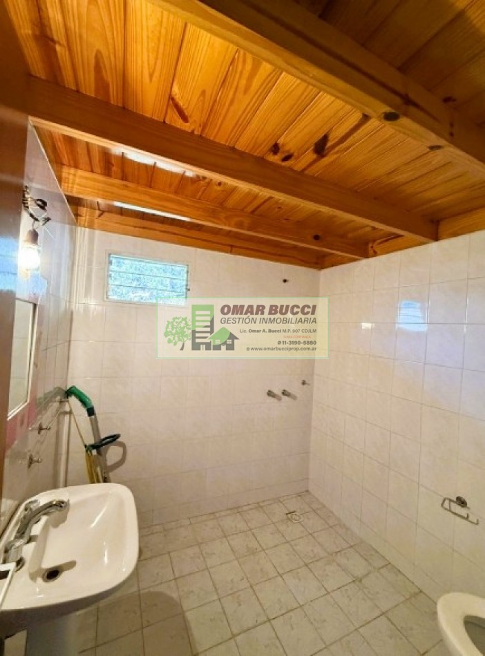 CASA 5 AMBIENTES CON COCHERA EN HAEDO, EXCELENTE ZONA!