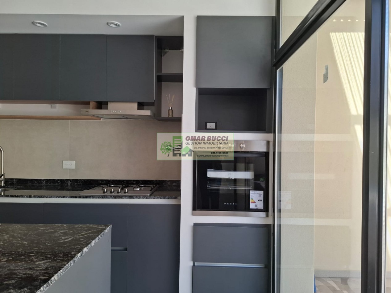 Casa de 4 Ambientes Planta Baja en Moron
