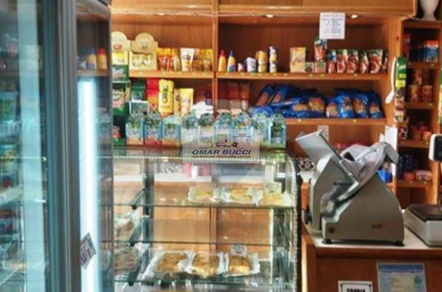 PANADERIA FUNCIONANDO CON LOCAL, MAS DOS DEPARTAMENTOS EN PLANTA ALTA DE TRES AMBIENTES, VENTA EN BLOCK EN NECOCHEA