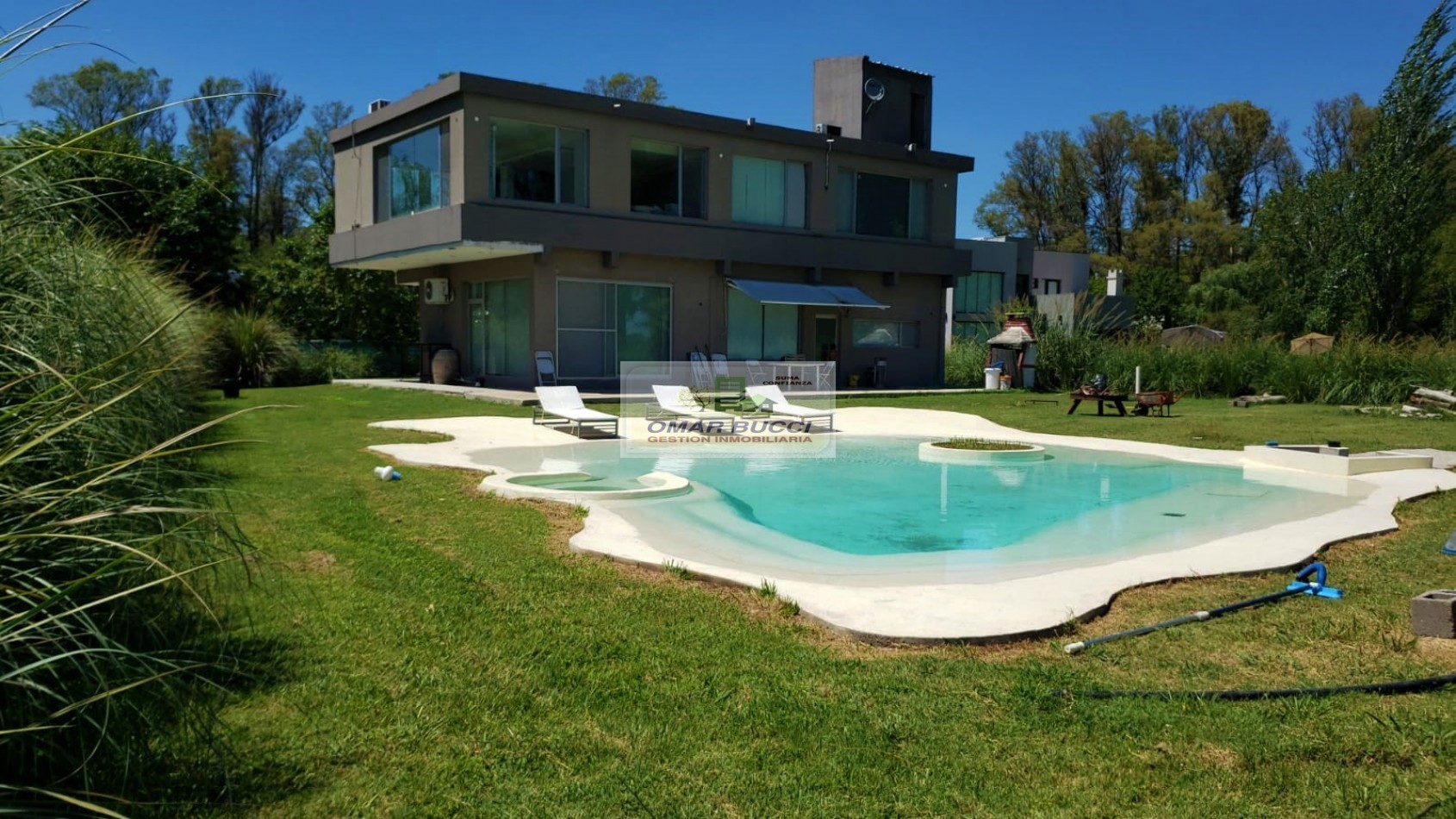 CASA/ CASA QUINTA, EN HARAS SAN PABLO, DE 5 AMBIENTES CON PILETA PERMUTARIA ESCUCHA OFERTA