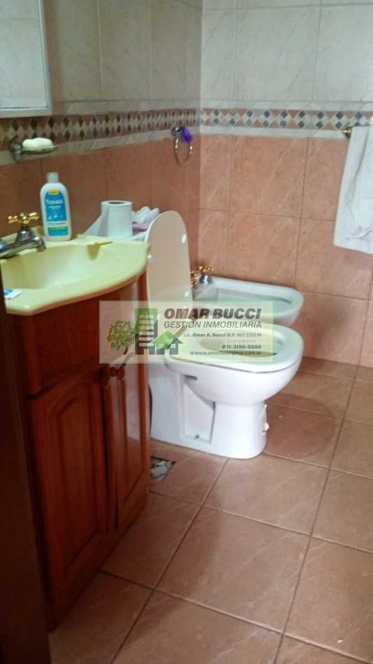 DEPARTAMENTO EN MORON CENTRO 3 AMBIENTES CON BAULERA