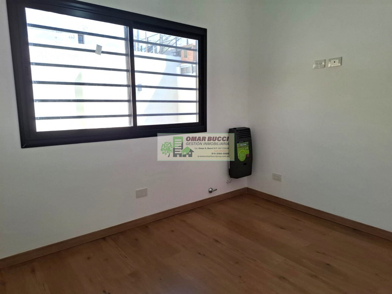 Casa de 4 Ambientes Planta Baja en Moron