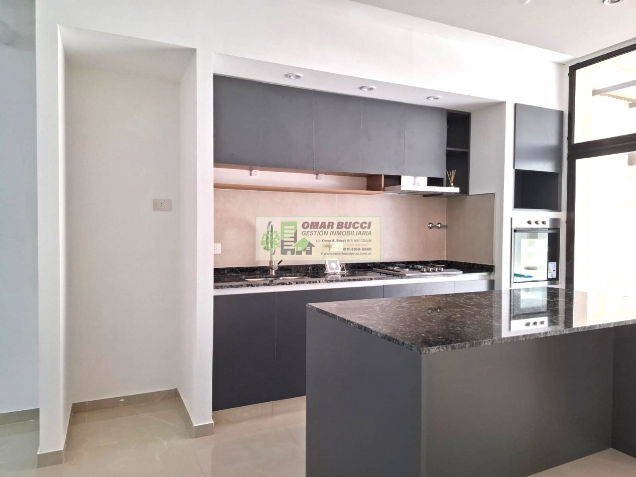 Casa de 4 Ambientes Planta Baja en Moron