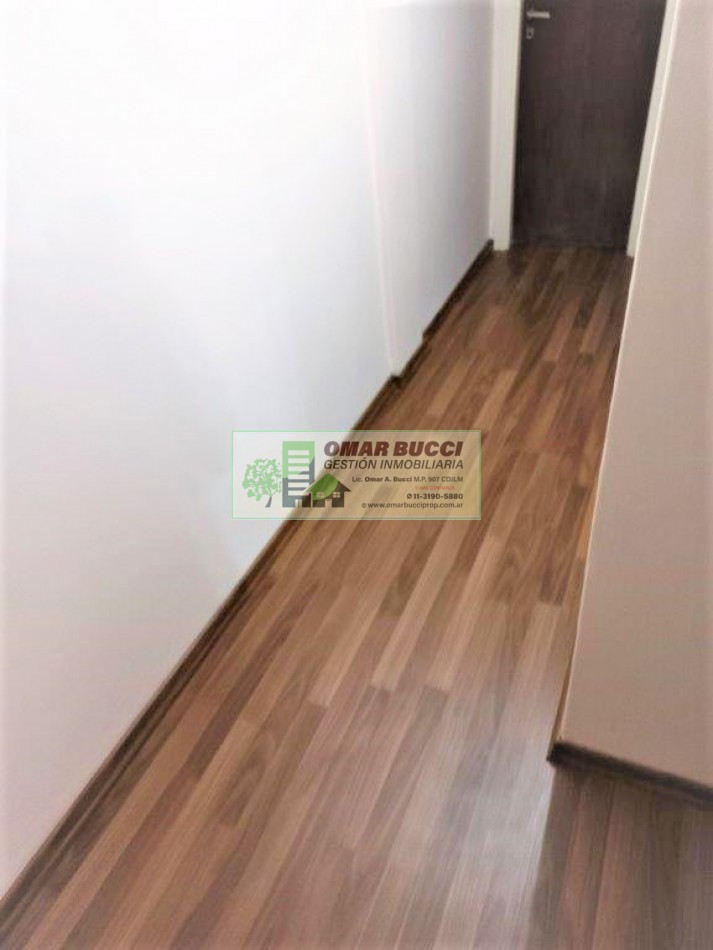 DEPARTAMENTO MUY ACOGEDOR DE DOS AMBIENTES AMPLIOS, EN INMEJORABLE UBICACION, EN LA CIUDAD DE NECOCHEA