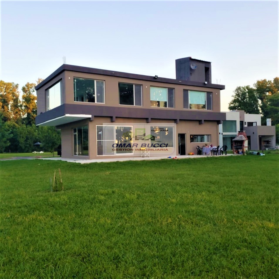 CASA/ CASA QUINTA, EN HARAS SAN PABLO, DE 5 AMBIENTES CON PILETA PERMUTARIA ESCUCHA OFERTA