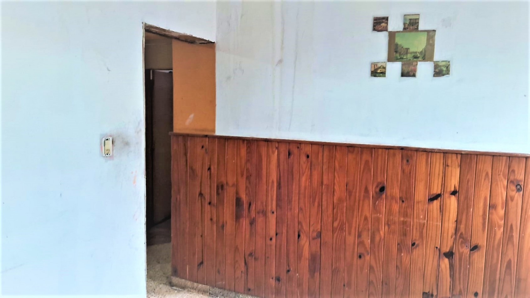 CASA Y LOCAL o GARAGE, SOBRE LOTE PROPIO EN MORON IDEAL INVERSOR, SE VENDE CON RENTA